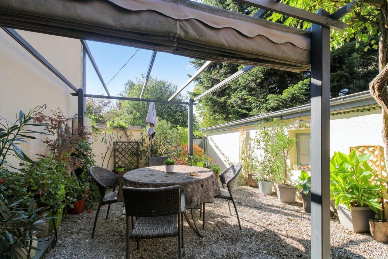 Maison Confortable Ornans + Jardin Luaran gambar